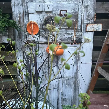 En Smuk Og Charmerende Oase Meget Taet Pa Centrum! *