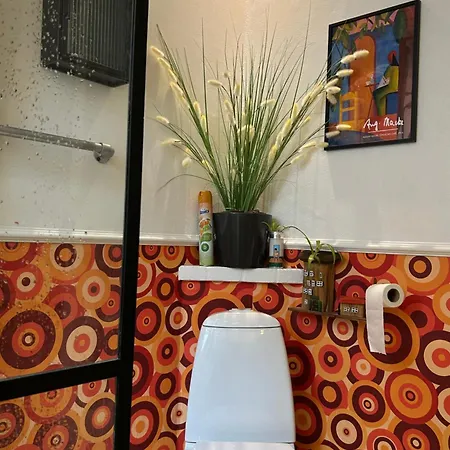 En Smuk Og Charmerende Oase Meget Taet Pa Centrum!